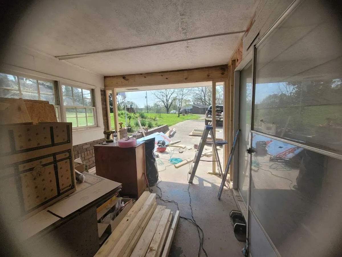 Air movers and dehumidifier for Drying & Dehumidification in Ridgecrest